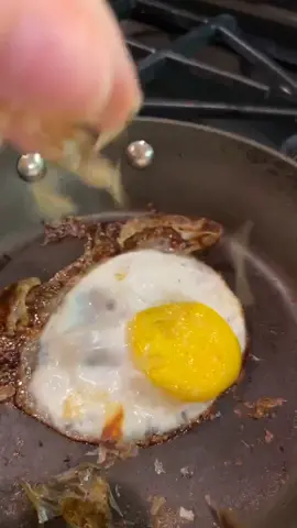 CEO of burnt eggs #foodfail #Recipe #homecooking #cookingfail #fails #crunchy