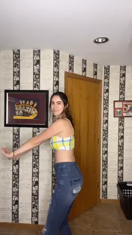 since when do I post a dance just once ✨✨ #TimeforTENET #FreezeFramePhoto #GardenProject #laffytaffy #laffytaffyremix
