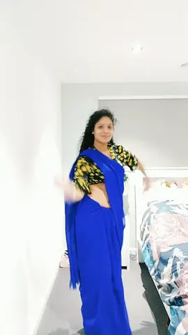 Latin in saree😍🙈♥️ ignore my weird face😂🙊🙈 #fyp #latindance #dancemoves #latino #desigirl #desi #loveindia #tiktokindia #srilankan