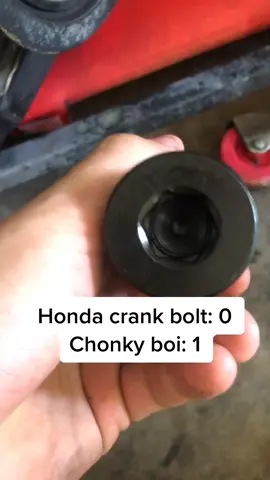 How to remove the dreaded Honda Crankshaft Bolt #honda #k24 #k20 #DIY #jdm #tuner #ricer #1320 #ricer #car #cars #carsoftiktok #turbo #houston