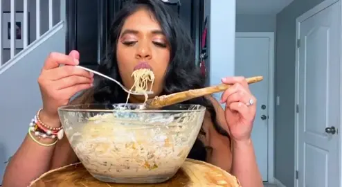 OK MY CRAVINGS ARE KICKING IN SO GOING BACK TO MY PREVIOUS MUKBANGS #alfredo #mukbang #eatingshow #asmr