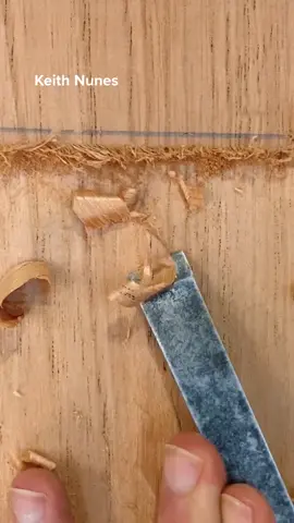 Uma semana tirando casquinha de madeira 😅 #entalhe #woodcraving #wood #perfeccionistachallenge #satisfatório #satisfying