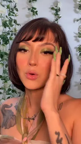 This song really lives in my head rent free 🥺🎶  #fyp #showandtell #makeuptutorial