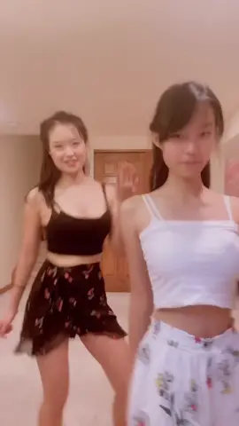 Take two 🥺 @selene877  #blooper #dance #sisters #fyp #foryou #twinning