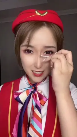 Look at the stewardess after taking off her makeup #tiktok #foryou #fyp #makeup #beauty #beautiful