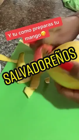 Salvadoreño que se respeta se come su fruta con Alguashte 😋🥭🍉🍊#parati #salvadoreños #guanakos #elsalvador503 #pulgarcito #fyp #sansalvador