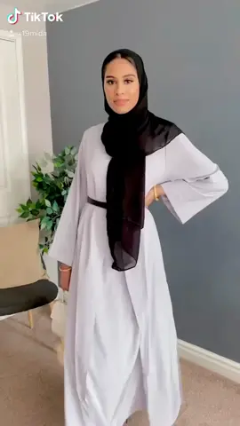 It's Cold Outside ✨✨ hawaaclothing.com #SmallBusiness #smallbusinesscheck #hijabi #muslim  #muslimgirl #hijab #fashioninspo #muslimthicc @19mida