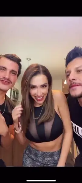 El verdadero amor del #TeamTendo @eduardoelchile @jey_acashore #karimepindter #tattoo #acapulcoshore #fiesta #fyp