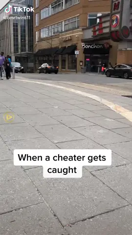 She pull up with a crowbar! 😳😳