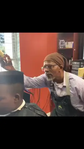 Dude wasn’t playing about this cut! 💈😂 (IG: upscalecutzandstylez) #barber #fyp #4u