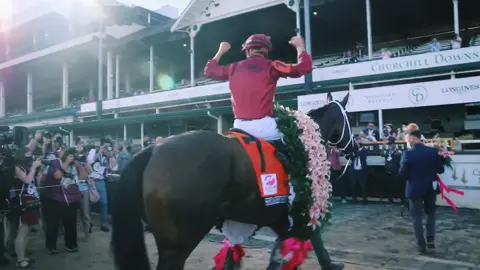 Shedaresthedevil wins the Kentucky Oaks! #KYDerby