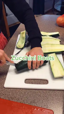 Zucchini Boats 😋 #zucchini #Recipe #cooking #cook #chef #healthy #healthyrecipes #fyp #DidYouKnow #MillennialsOfTikTok #food #Foodie
