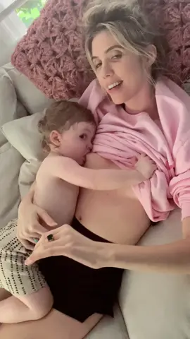 what is happening?? #MomsofTikTok
