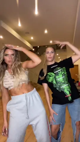 What do you do on your Tuesday nights? 😀 @cacitwins