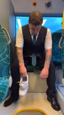 So this is why my bus is always late...🤦‍♂️😂 (🎥 @norwayrob) #fy #fyp #foryou #foryoupage #viral #busdriver #nothingcanstopmeimallthewayup
