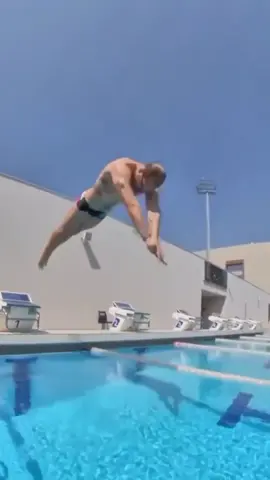 старт в естафете #сила #мощь #тренировка #swimming #хочуврекомендации #врекомендации #тренды #втренды #подпишись #елегантно #плавание #техника #врек