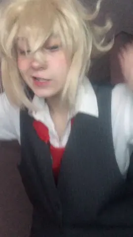 I swear.... i HATE HIM // couple cos with @logicalrain59 💕// #meliodas #meliodascosplay #nanatsunotaizai #sevendeadlysins #eclipseclabr #fyp