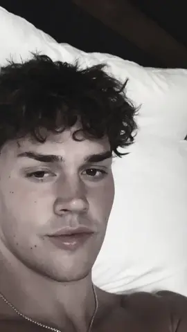 i - ew 👁👄👁