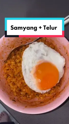 Dinner samyang carbonara + telur 1/2 mateng ❤️ IG:adelinemargaret #fyp #fypシ #xyzbca #foryoupage #fypindonesiaシ #fypindo #fypgakni
