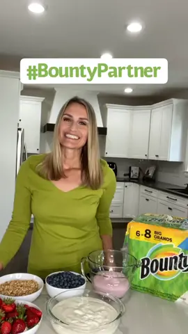 Quick and easy froyo bars with the Quicker Picker Upper. #QuickRecipes #BountyPartner