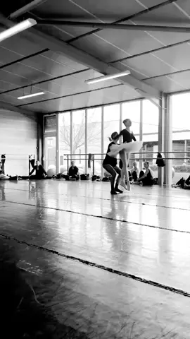#danse #dance #ballet #pointeshoes  #foryou #pourtoi #french #lift