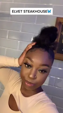 It’s also halal and has some cool non alcoholic cocktails made for the gram💕 #foryou#fyp#london#Vlog#cocktails#elvetsteakhouse#halal#resturant