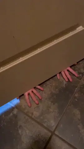 #MomsofTikTok #mom #momdaughterlove #prankwars #prankfail #fail #restroom