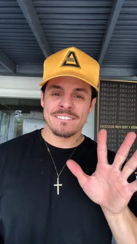 5 people?? Really? Find them please.  #doppleganger #lookalike #summer2020