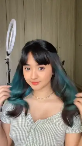 Tutorial nge-dye ala aku 🤓 pake Miranda warna green (aku gak ngebleach dulu karena masih terang) 🥰💚✨ #hairtransformation #haircolor #hairdye