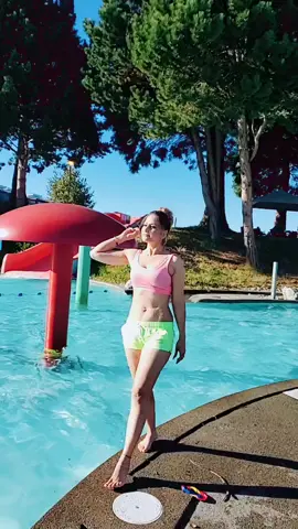 #prettyrai #modeling #vancouver #princess #goldengirl #acting #perfectfigar