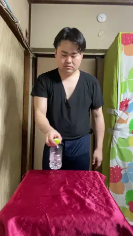 Bottle flip-Bottle flip tablecloth pulling#TikTok3周年 #かわいい