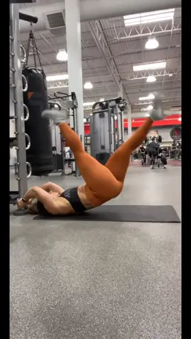 Advanced core #SometimesIRun #over40 #workout #Fitness #fitgirl #fitmom #fitchick #bodybuilding #fitcheck #goals #muscle #train #fyp #stronger #abs