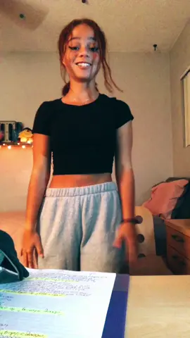 My watch made a super loud noise I got scared 😂