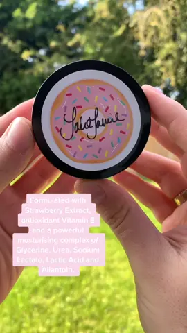 I LEGIT DONUT KNOW WHAT I WOULD DO WITHOUT THIS MASK 🤤😱😍 #skinschool #strawberrydonut #krispykreme #facemask #skincare #fyp #asthetic