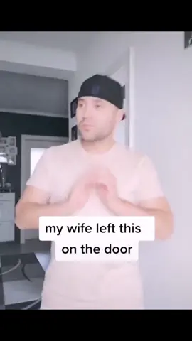 die Tür funktioniert doch 🚪 #🚪 #frau #zweideutig #typisch #tür #nachricht #zettel #lesen #misterhix #duisburg #nrw #reparieren #typischfrau #moers