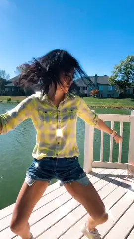 Can I get this energy back please? 😴 #HelloFall #ClosetTour #justintimberlake #rockyourbody #millenialsoftiktok #boymom #momswhodanceontiktok #latina