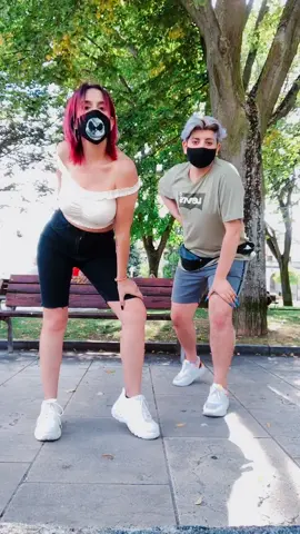 Poniendo una sonrisa a los días grises ☔️Sígueme en ✨Insta: merysantaolalla✨ @latoxi ❤️ #feelme #dance