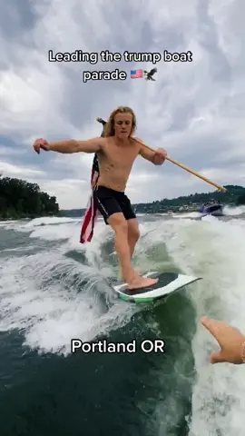 Comments are comedy on these 🍿 #trump2020 #trumpboatparade #oregoncheck #portland #fyp #foryoupage #zyxcba