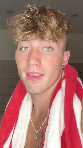 #pov you came to my room after i got out the shower and i thought you got our rooms mixed up#foryou