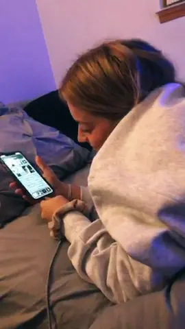 <3