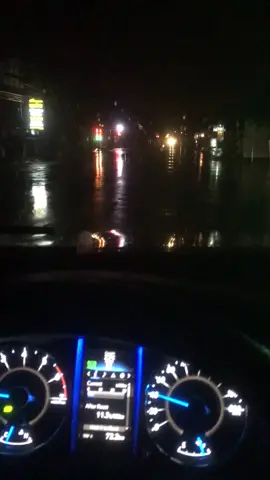 Mấy ac đa cấp bảo dậy sớm mới có thành công! Mình thì toàn thấy thâm mắt thôi