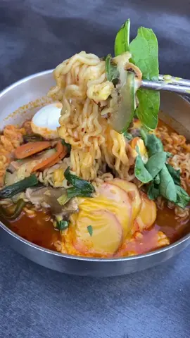 lol some thicc noods #fyp #hellofall #ramen #myorder #woah #food #cheese