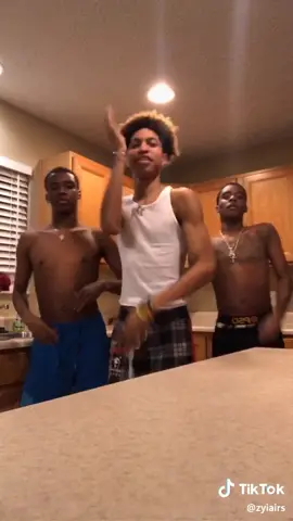 Boi you know how much I missyou💔😣 Ima see yu soon I promise lemme just finish dis for yu😈🤞😣love you bby boy💔 #fyp #foryoupage #zaywoah #glotwinz