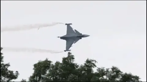 #gripen #fast #saab #sweden #airshow #saabgripen
