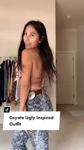 #CoyoteUgly #inspiredoutfit // #coyoteuglychallenge #dailystyle #movielover #styleinspiration #styleinspoforyou #TikTokFashion