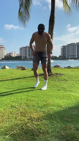 Dreams are often most profound when they seem the most crazy. 🤪💪🔥 #Fitness #fit #workout #flex #trend #viral #famous #abs #fyp #foryou #skate #hi