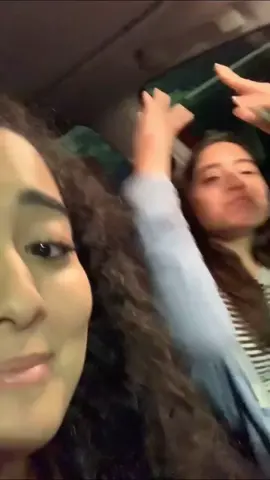 the vibes do be different w the lil sis💖😂 #sister #bestfriend #latinas #greenscreenvideo #ToMyBestFriend
