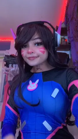 the tattoo won’t come off I just wanna make dva videos 😩