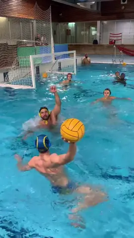 Learning from the best at the #BIWPAcademy! 🔝🌟 #waterpolo #waterpololife #masterclass