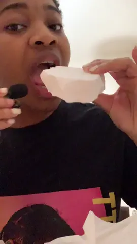 Eating satisfying cornstarch #fyp #foryou #strangeaddiction #cornstarch